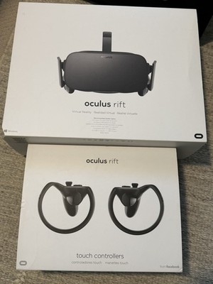 Oculus Rift CV1 Complete VR Bundle w/ 2 Touch Controllers & 2 Sensors Tested
