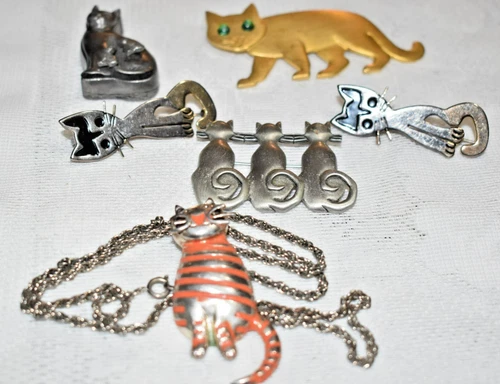 Great Lot of Vintage Cat Brooches Pendant Earrings Costume Jewelry