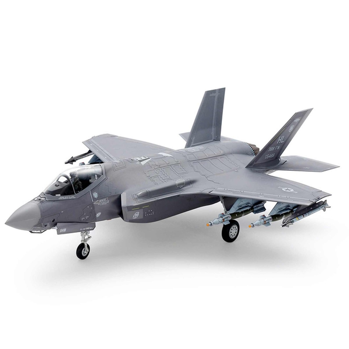 SUMA様非売品・未使用／F-35A LIGHTNING II 1/48スケール SUMA様非売品・未使用／F-35A LIGHTNING II 1/48スケール Amazon