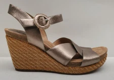 Sofft Women's Casidy Wedge Heel Sandals Gold Leather Size 8.5M EUC