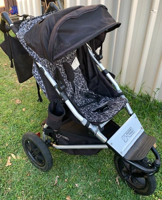 baby love ezy fold pram