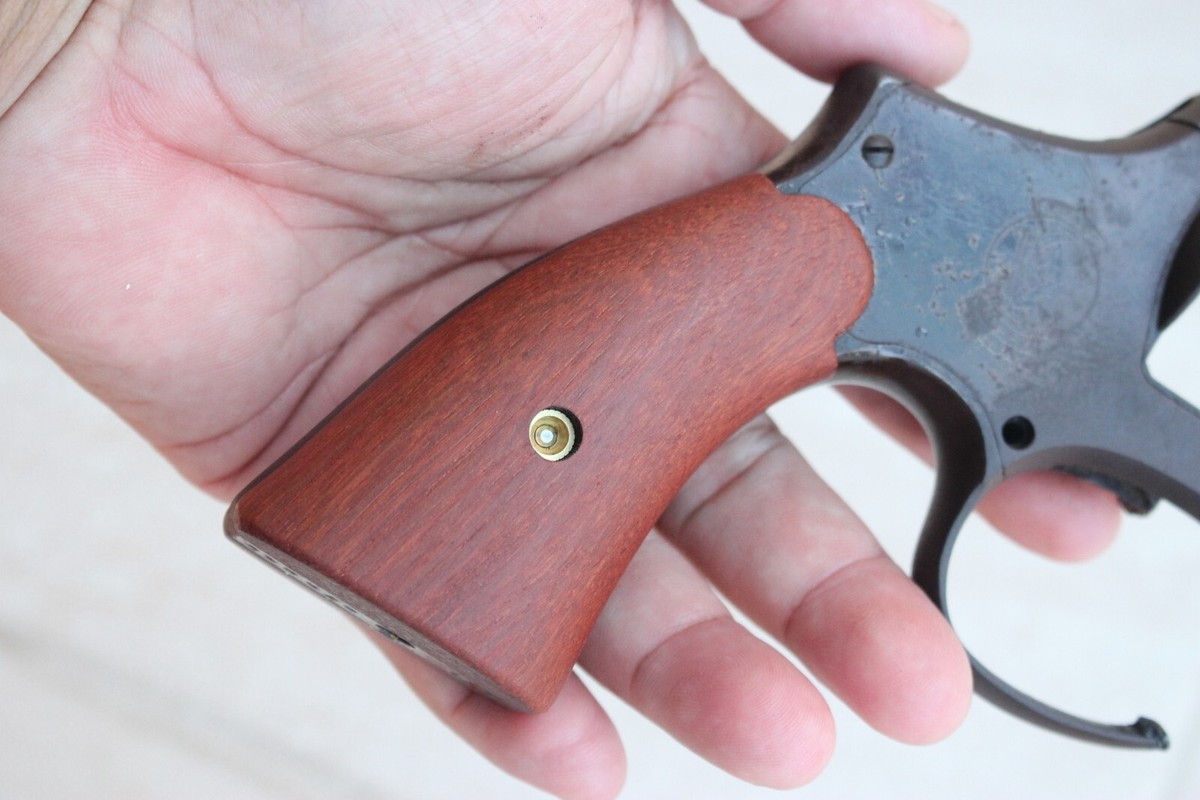 S&W VICTORY REVOLVER GRIPS REPRODUCT PRE WAR NICE GIFT | eBay
