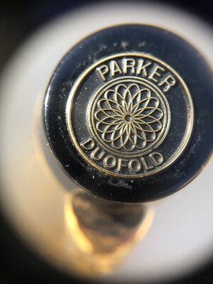 Vintage PARKER DUOFOLD 18K 750 (M) GOLD trim, Vac Fill, Made In