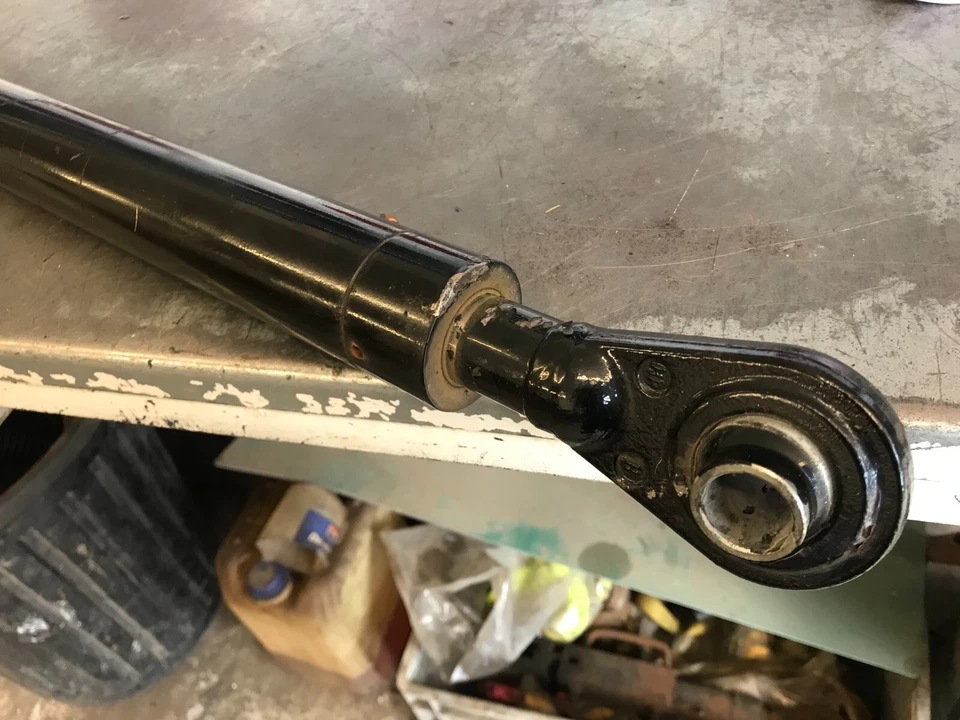 Single acting hydraulic ram for lighting mast X Generac VT9+ towerlight £100+VAT - Image 2 of 3