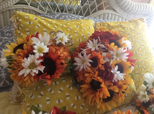 Wedding flowers bridal bouquets decorations sunflowers cranberry clearance - Picture 5 of 10