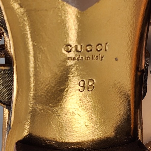 GUCCI Gold Leather Bumblebee Thong Sandal Size 9 - Picture 12 of 12