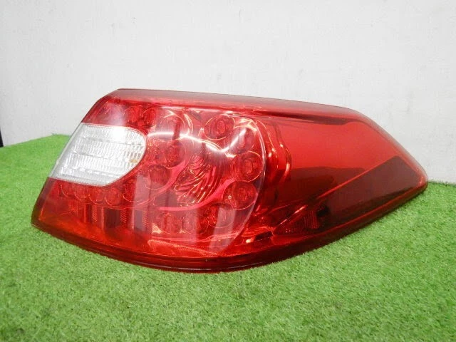 Luces traseras Nissan FUGA Y51 Infiniti M37 M56 26550-1ME0A OEM Foto 4 de 4