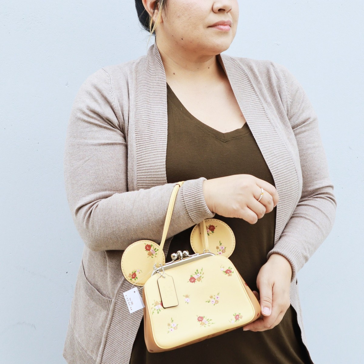 NEW Coach x Disney Minnie Mouse Kisslock Ear Bag Limited Edition Yellow  FLORAL