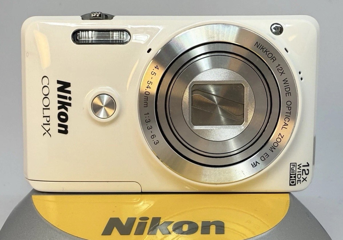 Nikon COOLPIX S6900 White 16.0MP Compact Digital Camera from Japan 