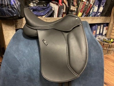 Wintec 500 Dressage Saddle with optional HART 16.5'' TEST RIDE/DEMO