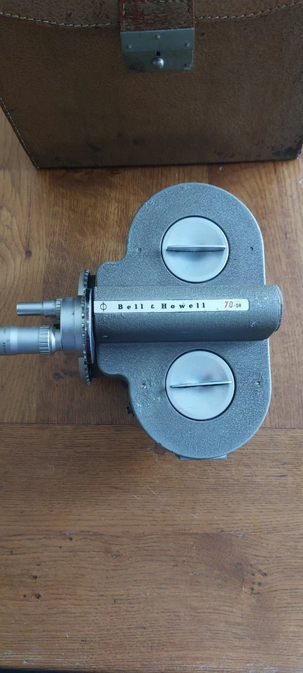 Camera Bell & Howell Filmo DR-70 1955 - Photo 2/4