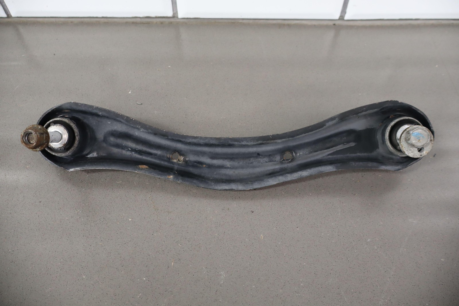 12-15 Jeep Grand Cherokee SRT8 Left Rear Suspension Knuckle Arms Spindle OEM LH