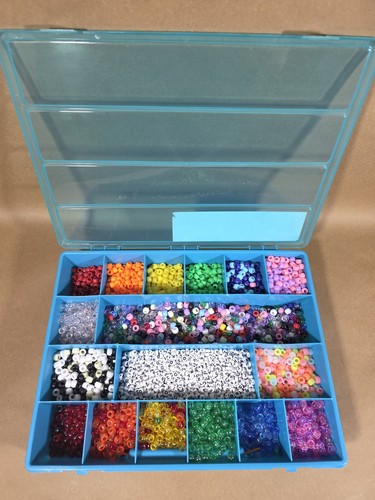 CREATOLOGY Craft Jewelry Plastic Beads Many Colors With Alphabet/extra Cord