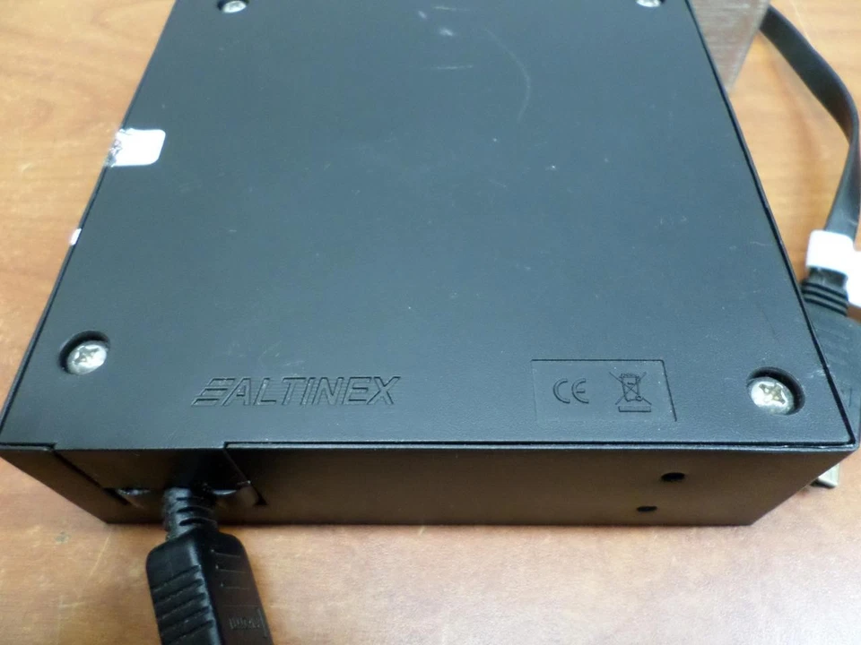 Altinex Inc. RT300-125 Retractable HDMI Cable - Image 2 of 4