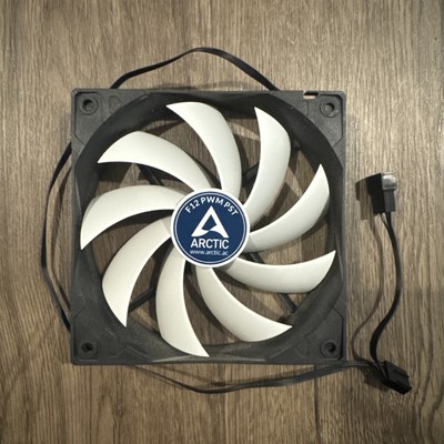 ARCTIC F12 PWM PST 120mm Case Fan Quiet 200 1800 RPM Black & White