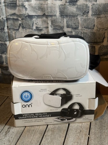 Virtual Reality Headset for Samsung, iPhone & More up to 6" Screen Open Box New - Picture 1 of 5