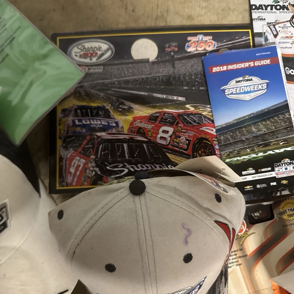 Lote enorme da NASCAR 140+ fotos de patrocinador ingressos programas de cartas colecionáveis itens assinados - Imagem 2 de 4