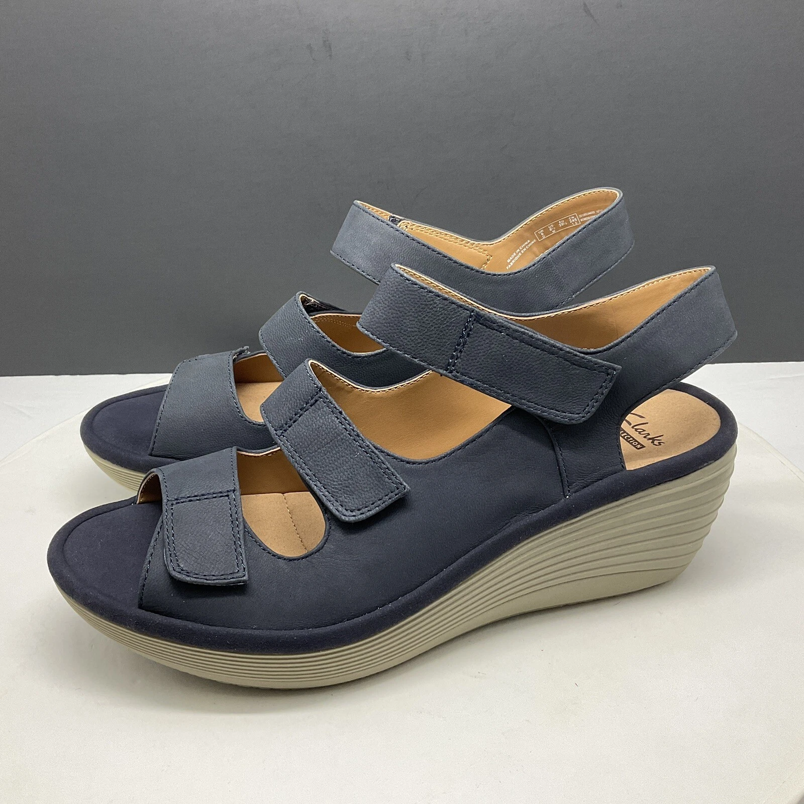 Sandali Clarks Reedly Juno donna 8 5 m zeppa tacco a pompa cinturino blu navy nabuk