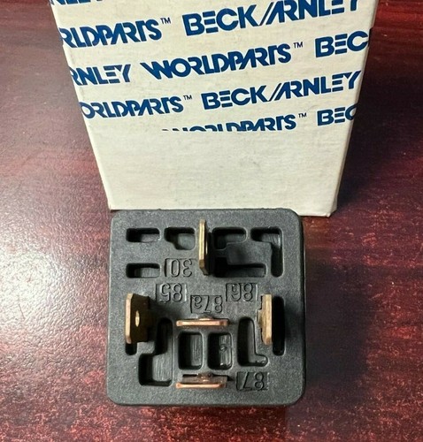 1974 Volvo 145 Fuel Pump Relay 203-0061 - Picture 2 of 3