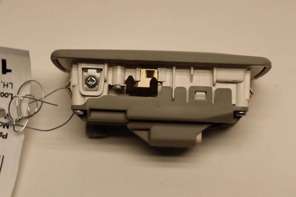 LEXUS GS350 GS450H 2013-2015 techo trasero izquierdo domo luz lámpara de lectura OEM Foto 3 de 4