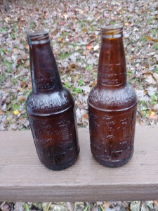 2 Sioux City Sarsaparilla Brown Glass Embossed Cowboy ...