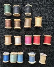 Lot of 17 Vintage Wooden Spools Coats & Clarks J&P Coats Thread