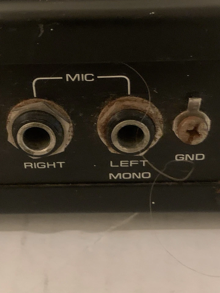 Realistic Music 32-1100A Stereo Mixer Disco Sound Analog Machine. Untested. - Image 4 of 4