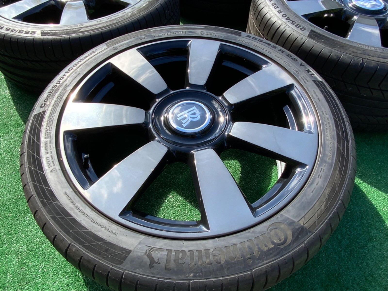 22” Rolls-Royce Cullinan Factory Original OEM Wheels & Pirelli Tire Package