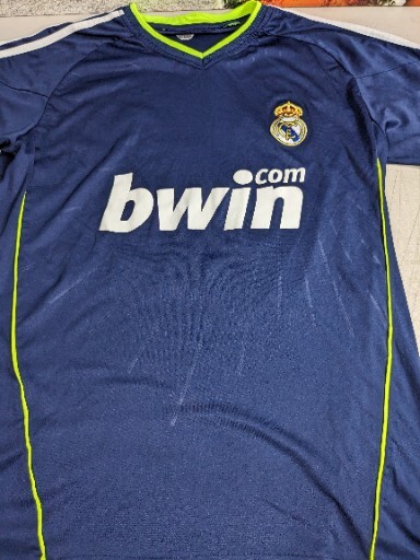 REAL MADRID BLUE SOCCER JERSEY #22 BWIN SIZE M. (BOX44) | eBay REAL MADRID BLUE SOCCER JERSEY #22 BWIN SIZE M. (BOX44) | eBay