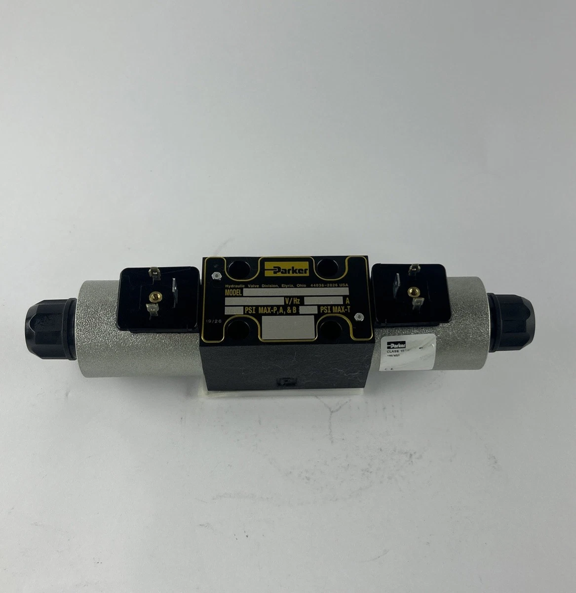 Parker D1VW004CNJWL Hydraulic Directional Control Solenoid Valve photo 1