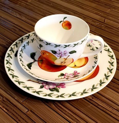 MAXWELL & WILLIAMS ORCHARD FRUITS APPLES  TRIO  CUP  SAUCER  SALAD PLATE