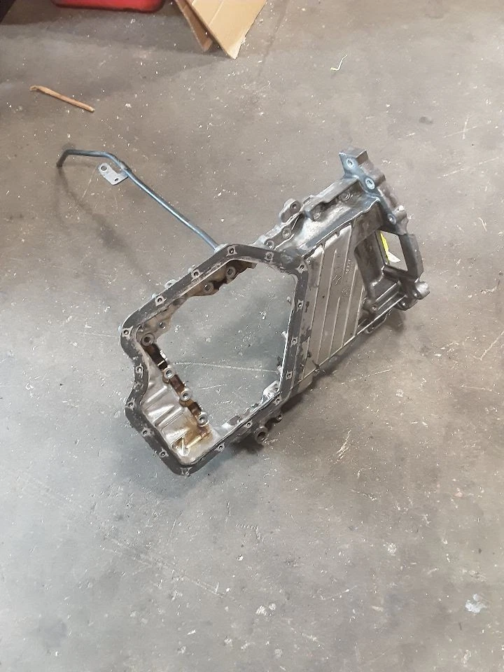 Oil Pan Upper Fits 11-20 CARAVAN 594806 - Изображение 3 из 4