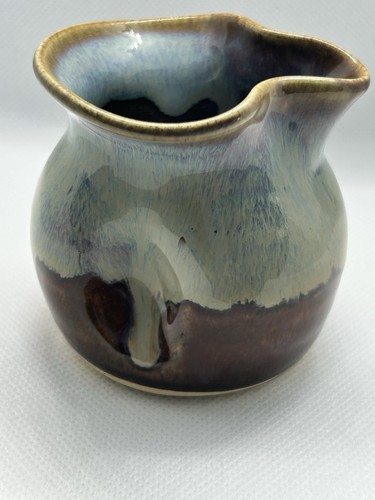 BRANDYWINE POTTERY GATLINBURG brown gray blue glazed CREAMER pitcher SIGNED 3 in - Picture 3 of 6