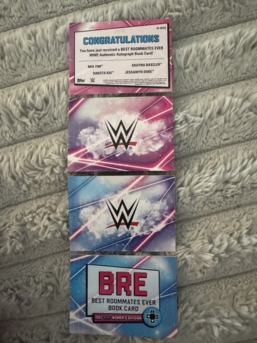 2021 WWE Women’s Division signed booklet Shayna Baszler Dakota Kai Yim Duke /25 - Picture 2 of 4