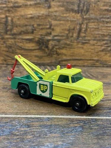 Vintage Matchbox Lesney No 13 Dodge Wreck Truck BP Tow Crane England Diecast