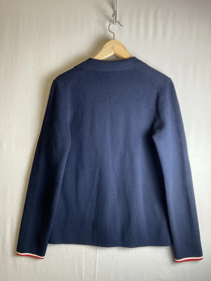 Chaqueta Blazer Banana Republic Tejida Pequeña Azul Marino Frente Abierto Blanco Rojo Borde Foto 2 de 4