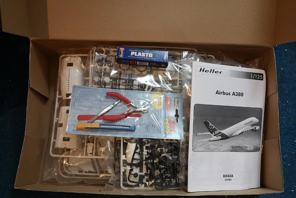 Heller 1:25 (52904/80438): Airbus A380 - Immagine 3 di 3