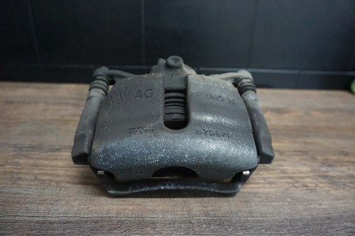 VW Passat 3G Bremsträger Bremssattel TRW vorne links 6798F