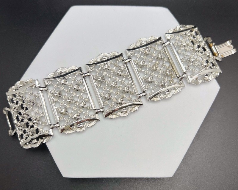 Vintage Rhodium Plated Hearts & Flowers Filigree Wide Link Bracelet 7.25”
