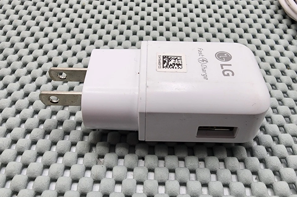LG OEM Fast Wall Adapter + USB-C For LG Stylo 6/Stylo 5/Stylo 4/Stylo 4 Plus - Image 2 of 4