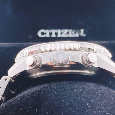 Used Citizen Eco-Drive WR200 Radio Controlled Blue Watch E660