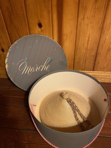 Marché Bamboo Leaf Hat