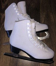 EUC AMERICAN FIGURE SKATES WHITE GIRLS SIZE 3