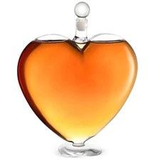 The Diamond Glassware Heart Decanter.
