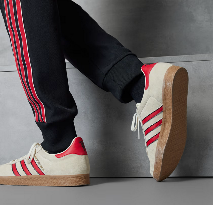Size 10 - adidas Manchester United x Gazelle Terrace Icons Size 10 - adidas Manchester United x Gazelle Terrace Icons