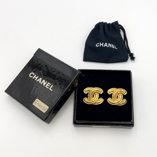 Auth Chanel Mini Matelasse Coco Earrings 2433 logo engraved W/Box BA090041