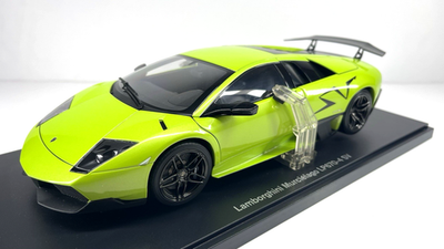 1/18 Autoart 74627 LAMBORGHINI MURCIELAGO LP670-4 SV METALLIC