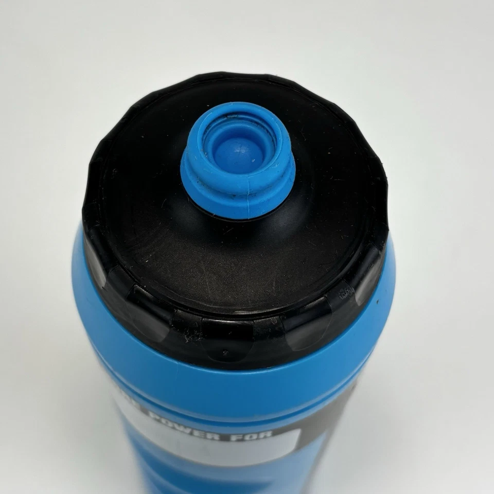 Garrafa de água Powerade 24 oz embreagem esportiva tampa de aperto futebol basquete NCAA - Imagem 4 de 4