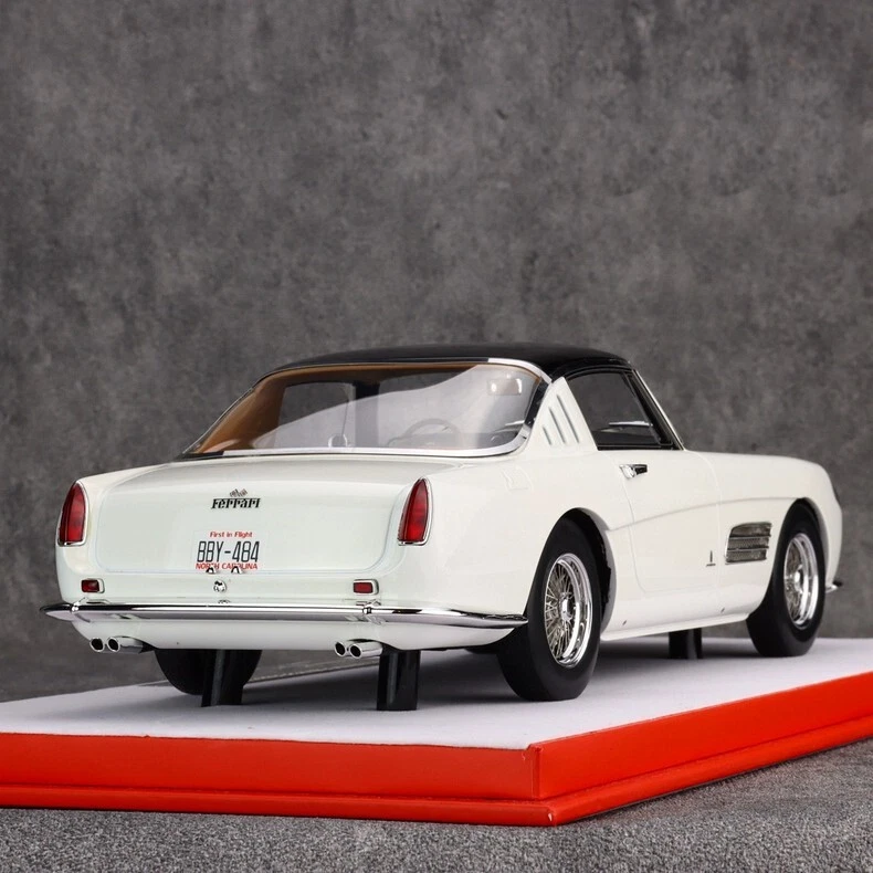 for Tecnnmodel for Ferrari for 410 for S.A. 1958 for Superfast white 1:18 Model - Image 2 of 4