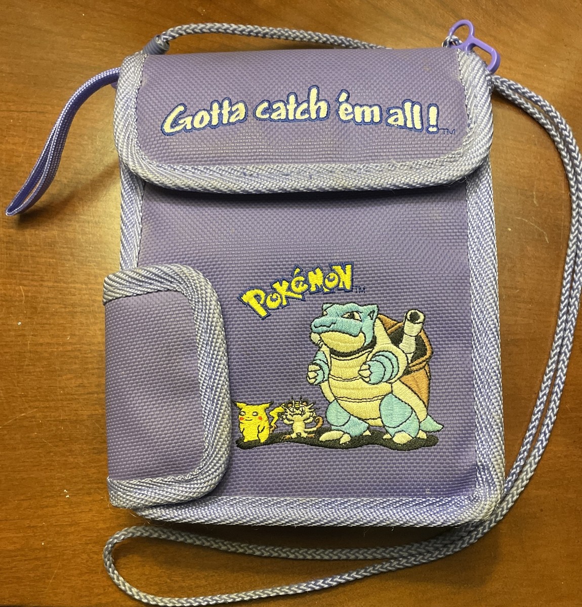 ゲームボーイバッグ ポケモンデザイン ゲームボーイバッグ ポケモンデザイン ポケモン」とミズノがコラボした